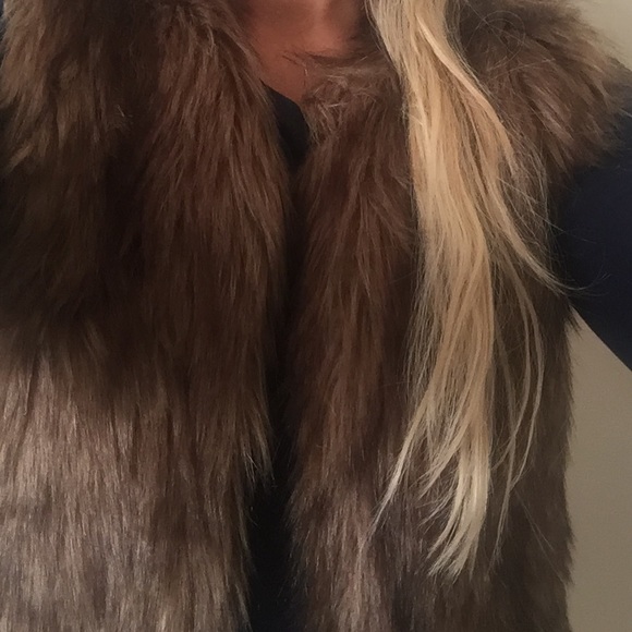 Fur vest - Picture 2 of 3