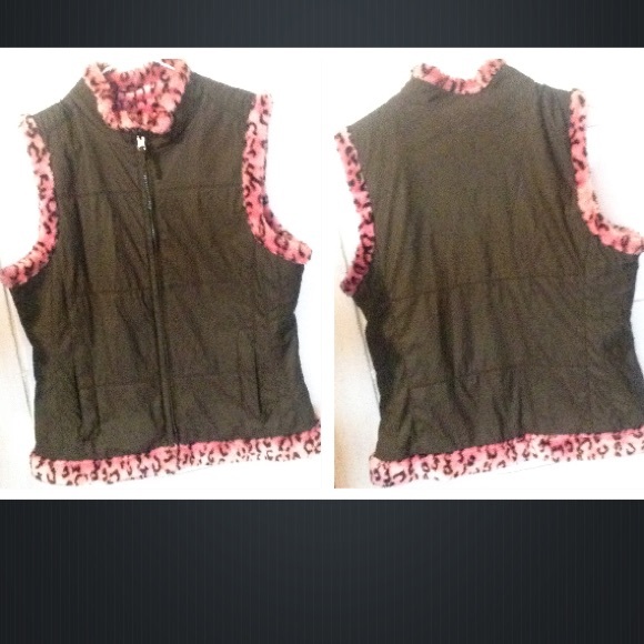 Animal print reversible gap vest size large - Picture 2 of 4