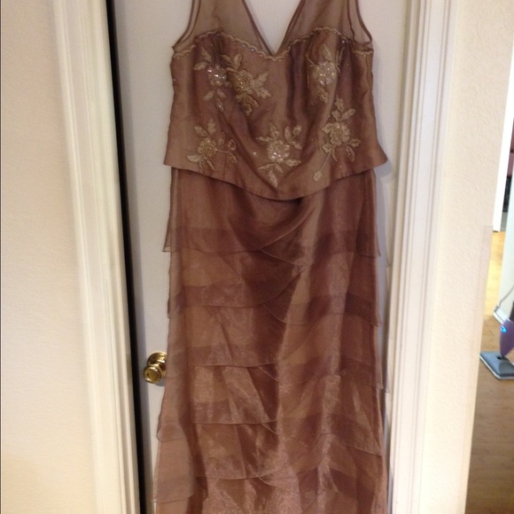 Eve dress