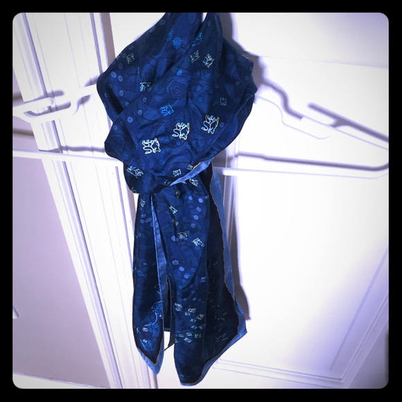 Scarf
