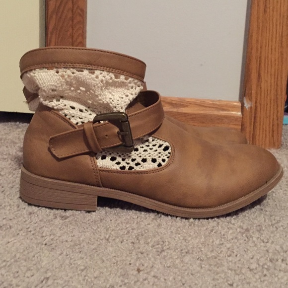 Body central lace booties