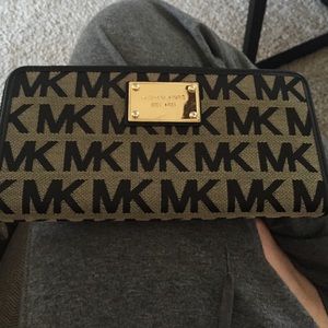Michael Kors wallet