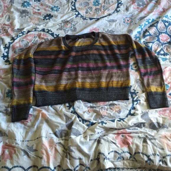 Crop sweater