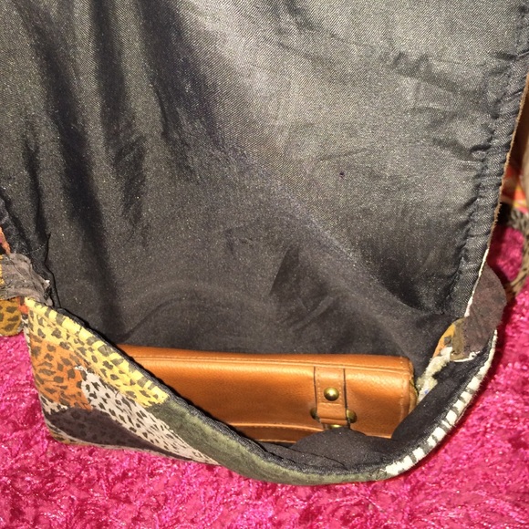 Multi colored Velcro snap satchel // cognac wallet - Picture 4 of 4