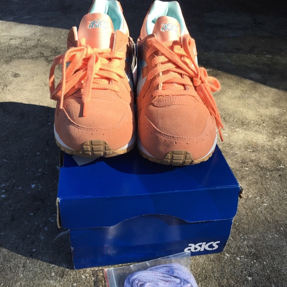 Asic Gel Lyte (Mens) - Picture 2 of 4