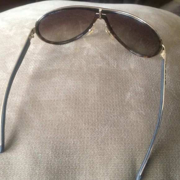 Gucci sunglasses - Picture 2 of 4