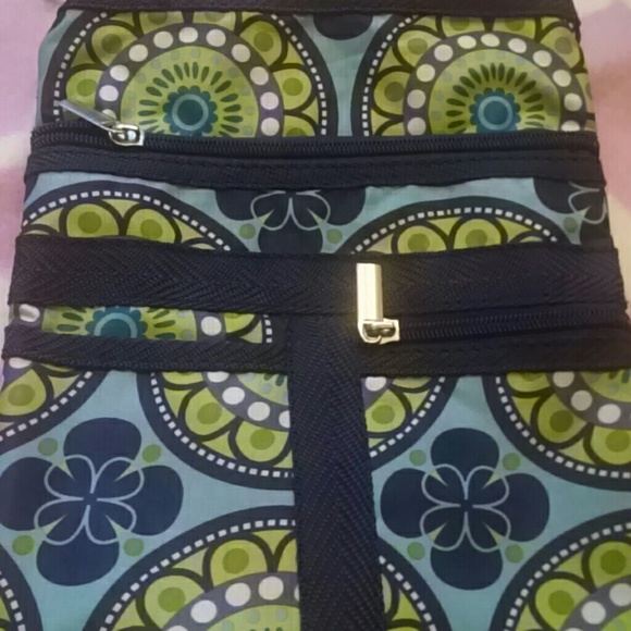 Floral Circles - Picture 2 of 4