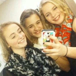 Meet your Posher, Lauren