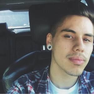 Meet your Posher, Chris