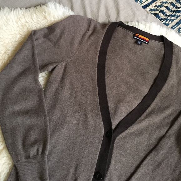 Brooklyn Industries Cardigan - Picture 2 of 4