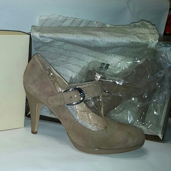 Franco Sarto close toe heel
