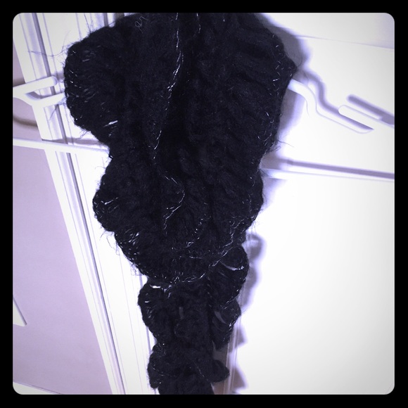 Black scarf