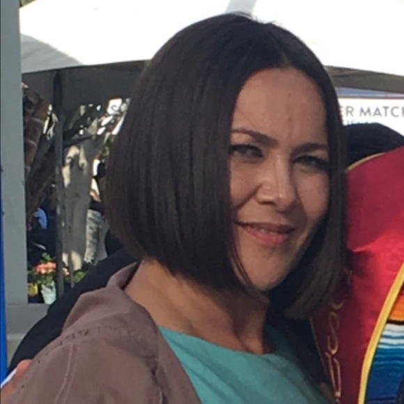 Meet your Posher, Elya - Picture 2 of 2