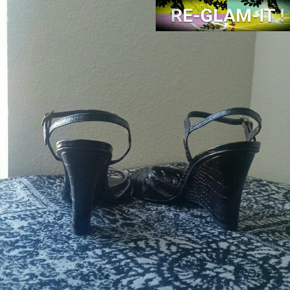 STUART WEITZMAN..100% LEATHER...BLACK BROWN - Picture 3 of 4