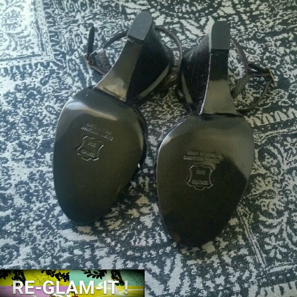 STUART WEITZMAN..100% LEATHER...BLACK BROWN - Picture 4 of 4