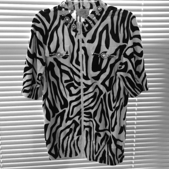 Zebra short sleeve studded sweater