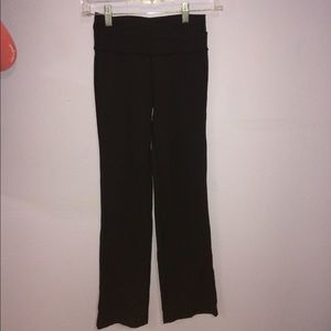 Black flared Lululemons *size 2*