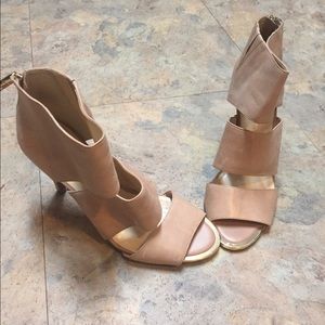 Jessica Simpson Nude Heels Size 9
