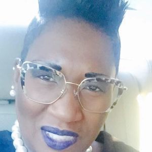 Meet your Posher, Peggy