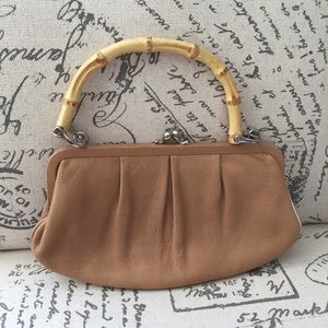 Fossil clutch