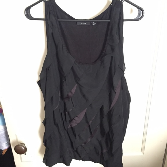 Black Layered Ruffle Top - Picture 2 of 4