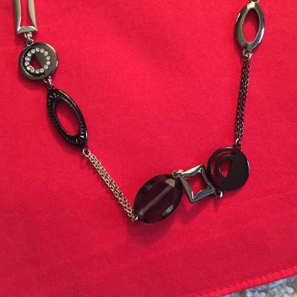 Beautiful Lia Sophia Necklace - Picture 3 of 3