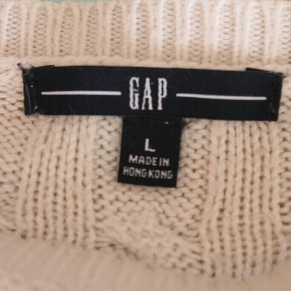 Classic White Knit Sweater - Picture 4 of 4