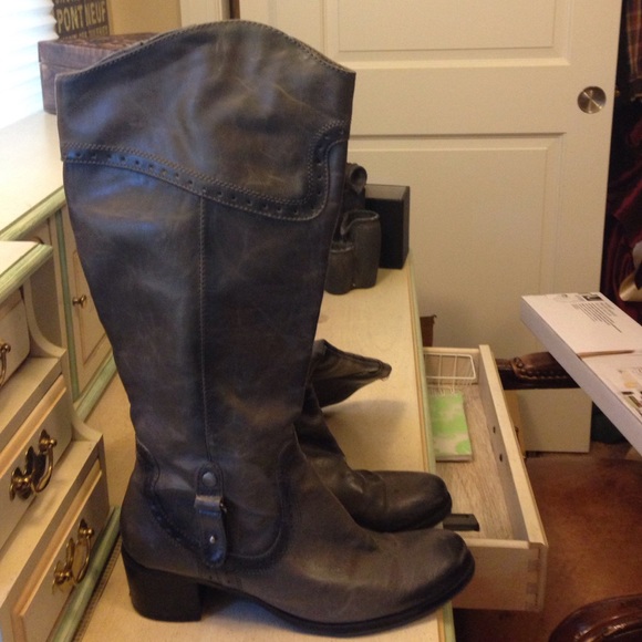 Gray boots