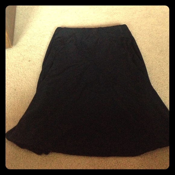 A black skirt
