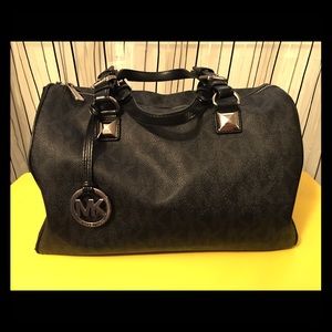 BLACK MK MONO SATCHEL