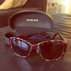 SALE 🌻Michael Kors Tortoise Shell Sunglasses