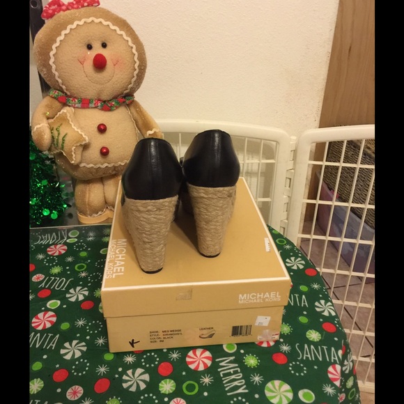 MK size 8 - Picture 2 of 3