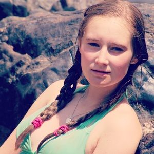 Meet your Posher, Clara