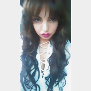 Meet your Posher, April