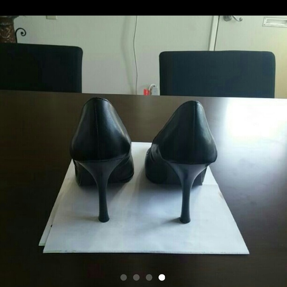 Black work pumps - Picture 3 of 4