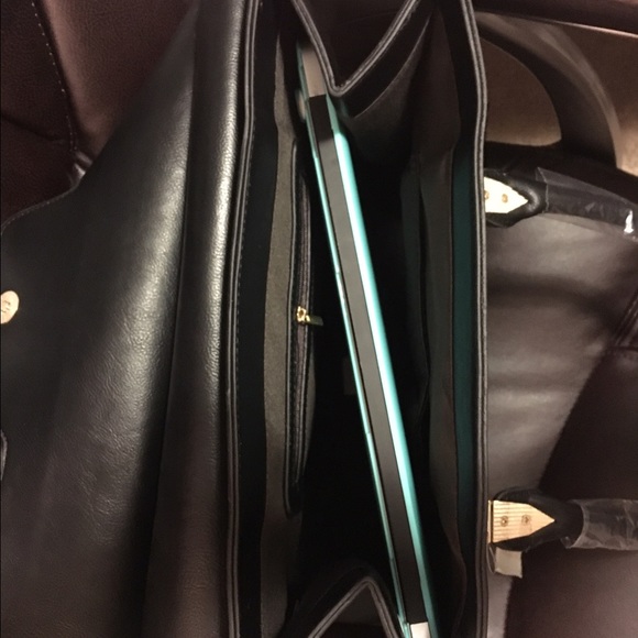 Black Structure LARGE Handbag w/ GOLD Hardware NEW - Picture 4 of 4