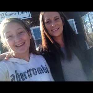 Meet your Posher, Joni