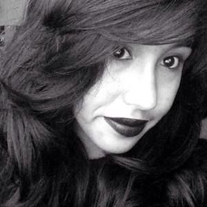 Meet your Posher, Casandra