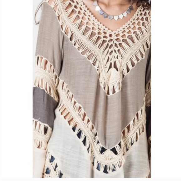 💥💥Bohemian chic color block tunic ONE HOUR SALE - Picture 3 of 4