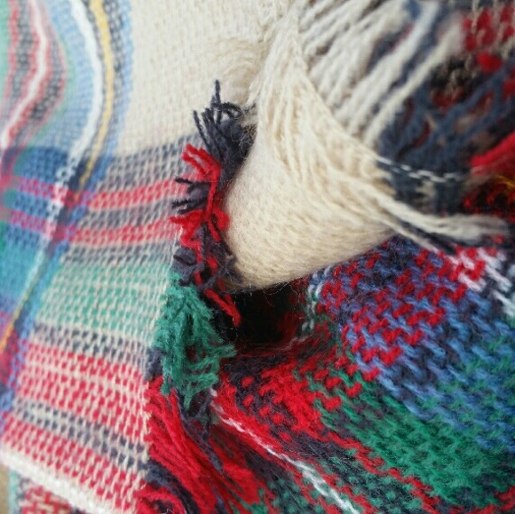 2 for $20🌲Tartan Blanket Scarf - Picture 2 of 6