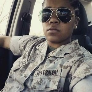 Meet your Posher, Jeanette