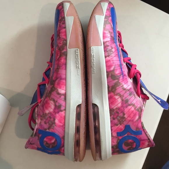 Kevin Durrant(KD) Cherry blossoms - Picture 2 of 3