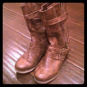 Cathy Jean Size 10 boots