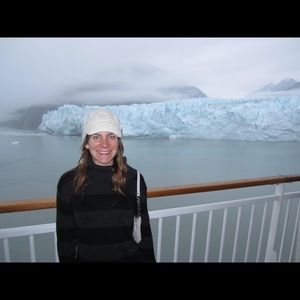 Meet your Posher, Melissa