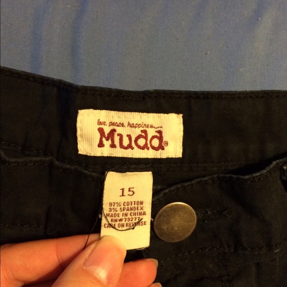 Shorts - Picture 3 of 3