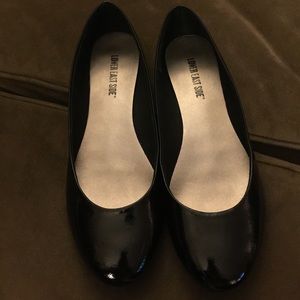 Shiny Black Flats