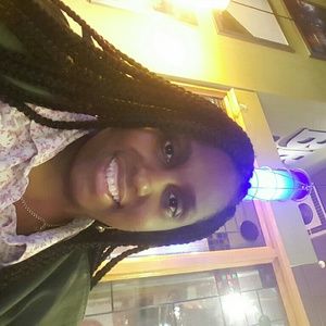 Meet your Posher, Amoicee