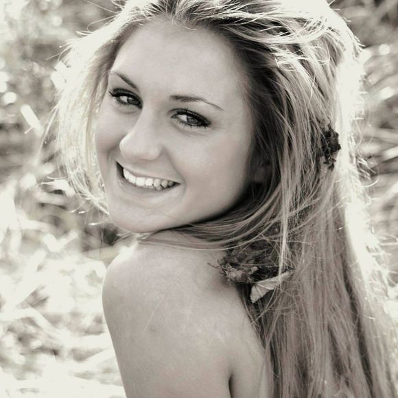 Meet your Posher, Nikki