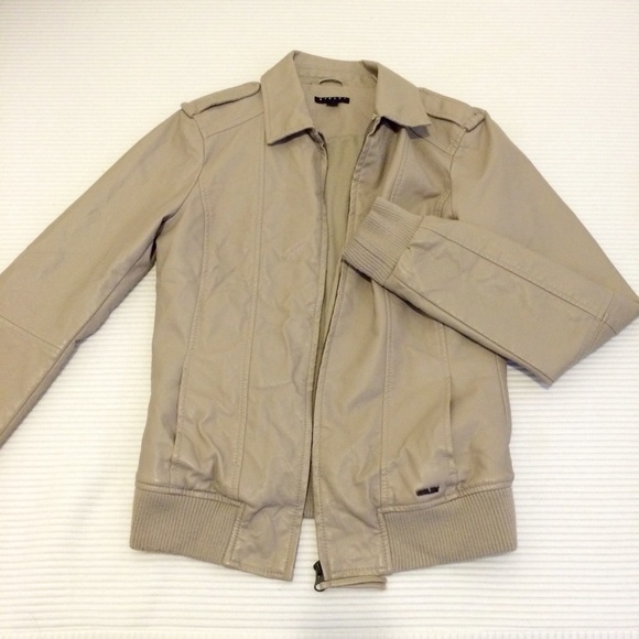❌SOLD❌Taupe Pleather Jacket