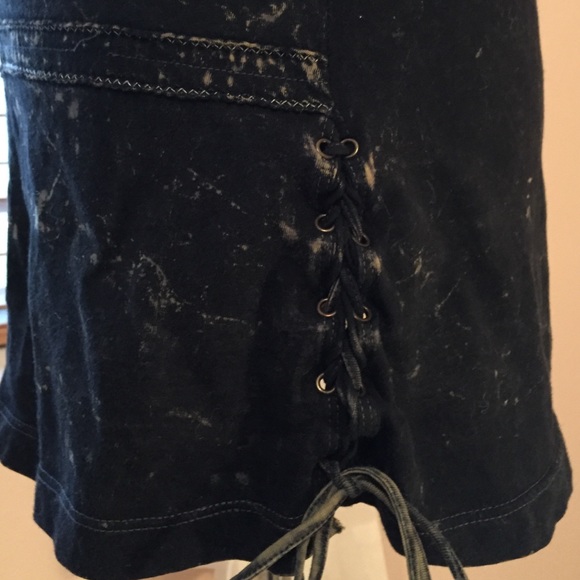 🚫SOLD🚫 Bundle for Donna: Tunic top with lace-up - Picture 3 of 4